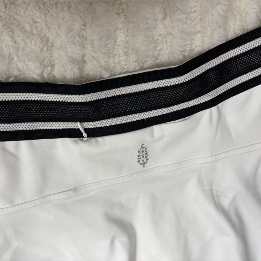 NWT FREE PEOPLE Women’s Active Round Robbin Skirt - Picture 12 of 15